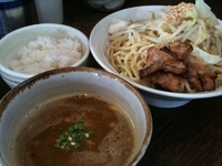 「【7月限定】カレーつけ麺（大盛り）900円＋半ライス100円」@伝家 志木店の写真