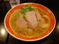 「背脂醤油らーめん」@味見鶏まるめんの写真