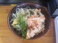 「冷やしうどん　５００円」@井筒屋 在来線ホーム売店の写真