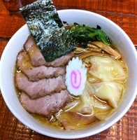 「チャーシューワンタン麺 （1000円）＋大盛（50円）」@中華そば 鏡花の写真