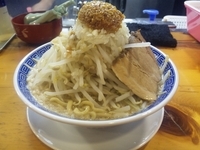 「ラーメン （ニンニク） ￥700」@山勝角ふじ 新松戸店の写真
