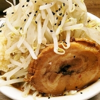 「雷味噌（中）780円野菜マシ」@雷 北松戸本店の写真