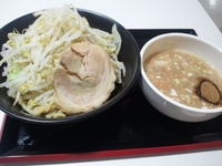 「つけめん（並）（ヤサイ）」@ジャンクガレッジ 甲府昭和店の写真