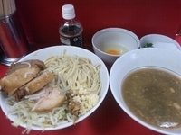 「小豚つけめん（ヤサイ・にんにく）、ネギ玉」@ラーメン二郎 西台駅前店の写真