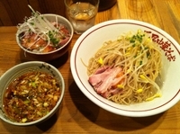 「ガリガリざる中華 900 + 豚丼 250」@西尾中華そばの写真