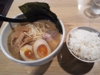 「特盛味噌らーめん【900円】　小ﾗｲｽ【100円】」@鈴木味噌ラーメン店 海老名店の写真