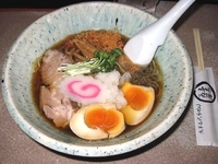 「冷製たぬき中華　800円＋双子の味玉　100円」@与ろゐ屋の写真