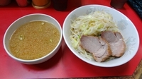 「小ラーメン（700円）＋つけ麺（150円）ニンニク」@ラーメン二郎 上野毛店の写真