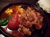 「生ラムステーキカレー（辛さ2：中辛）、1360円」@木多郎 旭川店の写真