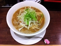 「らーめん正油　中盛り」@麺家 近の写真