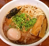 「豚そば+味玉(700円+100円)」@白ひげの写真