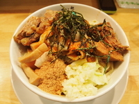 「肉盛三段バラ（並）」@麺屋 白神の写真