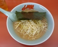 「醤油ネギラーメン」@ラーメン山岡家 厚木店の写真