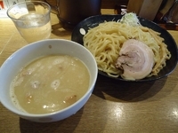 「『鶏白湯つけ 中+焼豚 １枚(￥720+100)』」@中華そば 桃李の写真