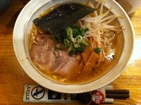 「らーめん(太麺)」@麺矢 鶴木の写真