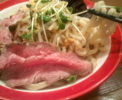 「ぶっかけ辛味噌ラーメン790円」@手打ち極太麺 ジョニーの味噌の写真