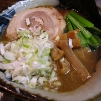 「豚骨醤油７００円」@つけめん・らーめん活龍 本店の写真