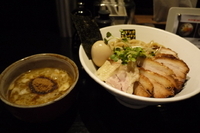 「トリウオツケメン味玉のせ＋大盛＋チャーシュー」@トリシオブットイメン 井の庄の写真