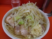 「小ブタ（ニンニク）」@ラーメン二郎 神田神保町店の写真