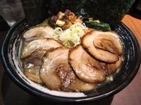 「炙りチャーシューメン（大盛）」@麺家 ぶらいとんの写真