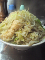 「塩らーめん（小）　野菜・あぶら多め、にんにく少し　￥600-」@らーめん大 蕨店の写真