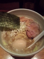 「atomic salty:しおらーめん＋味玉」@○心厨房の写真