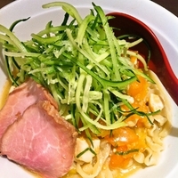 「トマトとチーズ豆腐の冷やし中華」@麺や 七彩 東京駅の写真