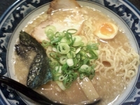 「れんげラーメン650円+サービスライス０円」@らーめん食堂 れんげ 茅野店の写真