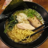 「鶏白湯らーめん　750円」@三代目麺処 「まるは」極 船橋店の写真