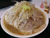 「ラーメン豚増し中盛り」@ジャンクガレッジ 甲府昭和店の写真