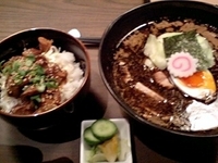 「焦がし味噌麺（９００円）＋チャーシュー丼（３００円）」@銀座 五行の写真