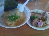 「黄金ラーメン（アゴダシ）＋チャーシュー」@MENYA 食い味の道有楽の写真