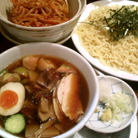 「冷しつけ麺 中盛 850円」@麻布ラーメン 麻布十番店の写真
