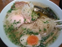 「名古屋コーチン支那そば（塩，炭火） 670円」@喜元門 つくば研究学園店の写真