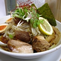 「冷たいぼたんラーメンパートⅢ　８５０円」@麺処 ぼたん 栃木店の写真