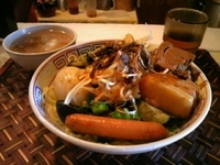 「オクラ揚げ茄子梅だれ冷やし麺（限定10食 920円）」@とよやの写真