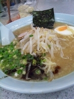 「ラーメン（中）」@ラーメンビックの写真