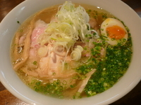 「名古屋コーチン支那そば（塩）＋肉一枚」@喜元門 つくば研究学園店の写真