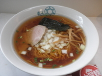 「琥珀ラーメン(７００円)」@楽観 立川の写真