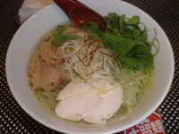 「塩ラーメン(８５０円)」@Fine Tuned Ramen with Music Bee Hiveの写真