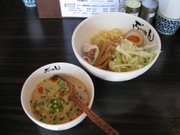 「ごまポタ　冷し豚つけそば：８８０円」@濃厚豚そば ぶれんの写真