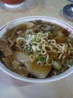 「中ラーメン」@まるかいの写真
