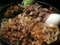 「【月曜・火曜限定】　アレ（まぜ麺）700円＋大盛り100円」@燈の車の写真