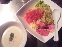 「冷しベジポタつけ麺」@焼麺 劔の写真