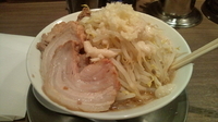 「ラーメン並ヤサイニンニク増しアブラW増し＋豚W」@ジャンクガレッジ 東京ラーメンストリートの写真