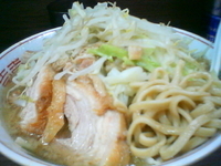 「小ラーメン／ニンニク少し（￥６５０）」@ラーメン二郎 横浜関内店の写真