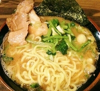 「ラーメン700円硬め」@神田ラーメン わいず 神田本店の写真