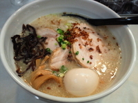 「塩らーめん全部のせ(950円)」@たかはららーめん 小金原店の写真