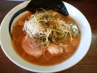 「中華そば+辛味ねぎ」@中華そば うづまきの写真