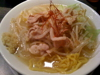 「肉盛りラーメン（塩）」@魁 肉盛りつけ麺 六代目けいすけの写真